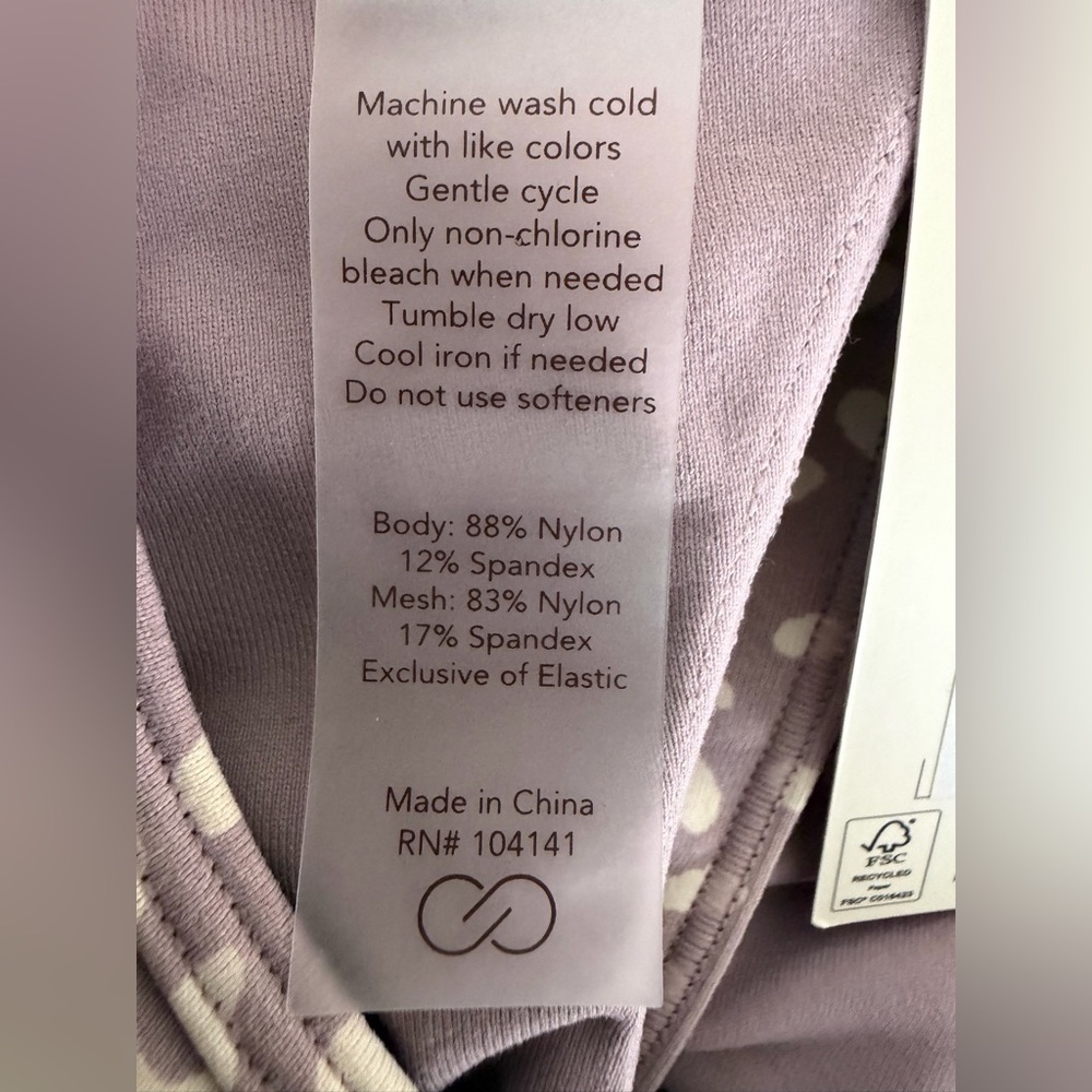 🔥NWT CALIA by Carrie Underwood Lavender and White Sports Bra - Picture 7 of 7